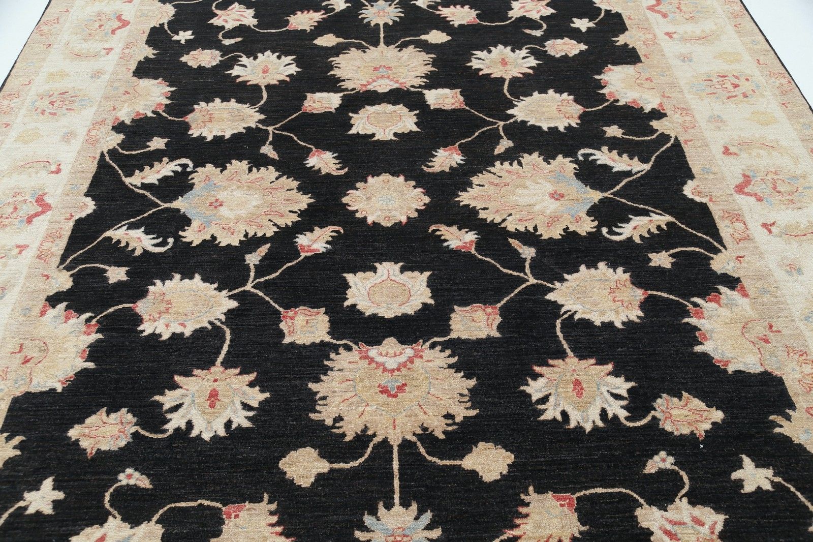 8x9.8 Ft Hand Knotted Floral Area Rug In Black And Ivory. 100% Wool Carpet photo 3908.0