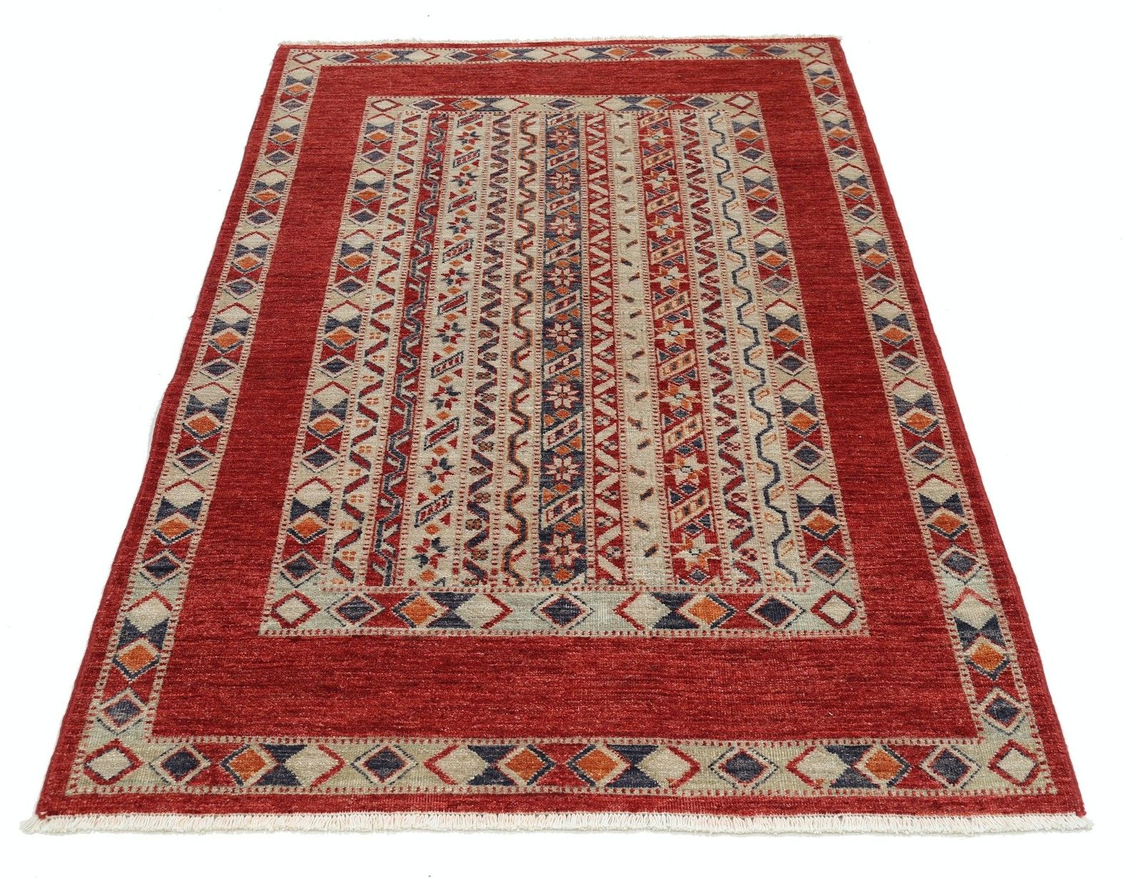 Tapis artisanal 4 x 6,2 ft, rouge, ivoire, bleu marine et orange, à motifs géométriques photo Textiles