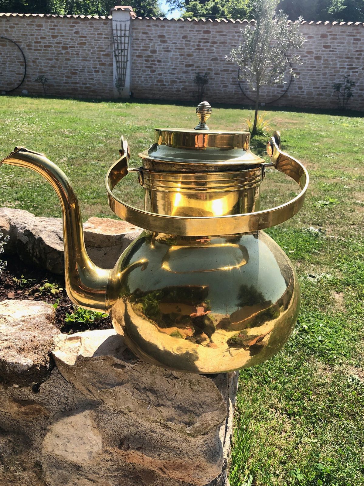 Grande bouilloire vintage en laiton