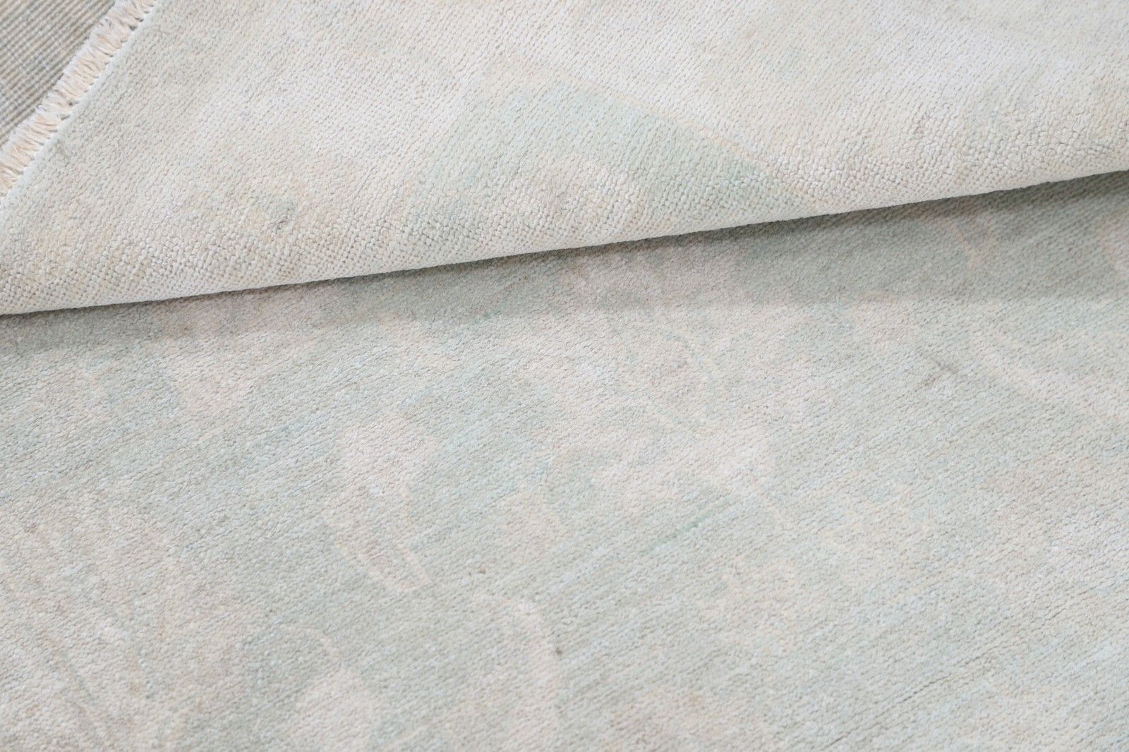3x4.7 Ft Traditional Hand Knotted Accent Rug. Floral Wool Area Rug In Soft Tones photo Textiles