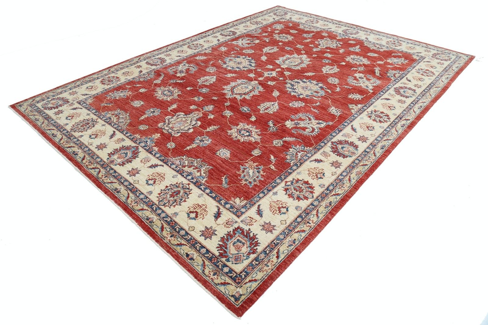 Tapis de sol artisanal 8,4 x 11,5 ft en rouge et beige, à motifs floraux en laine photo for sale