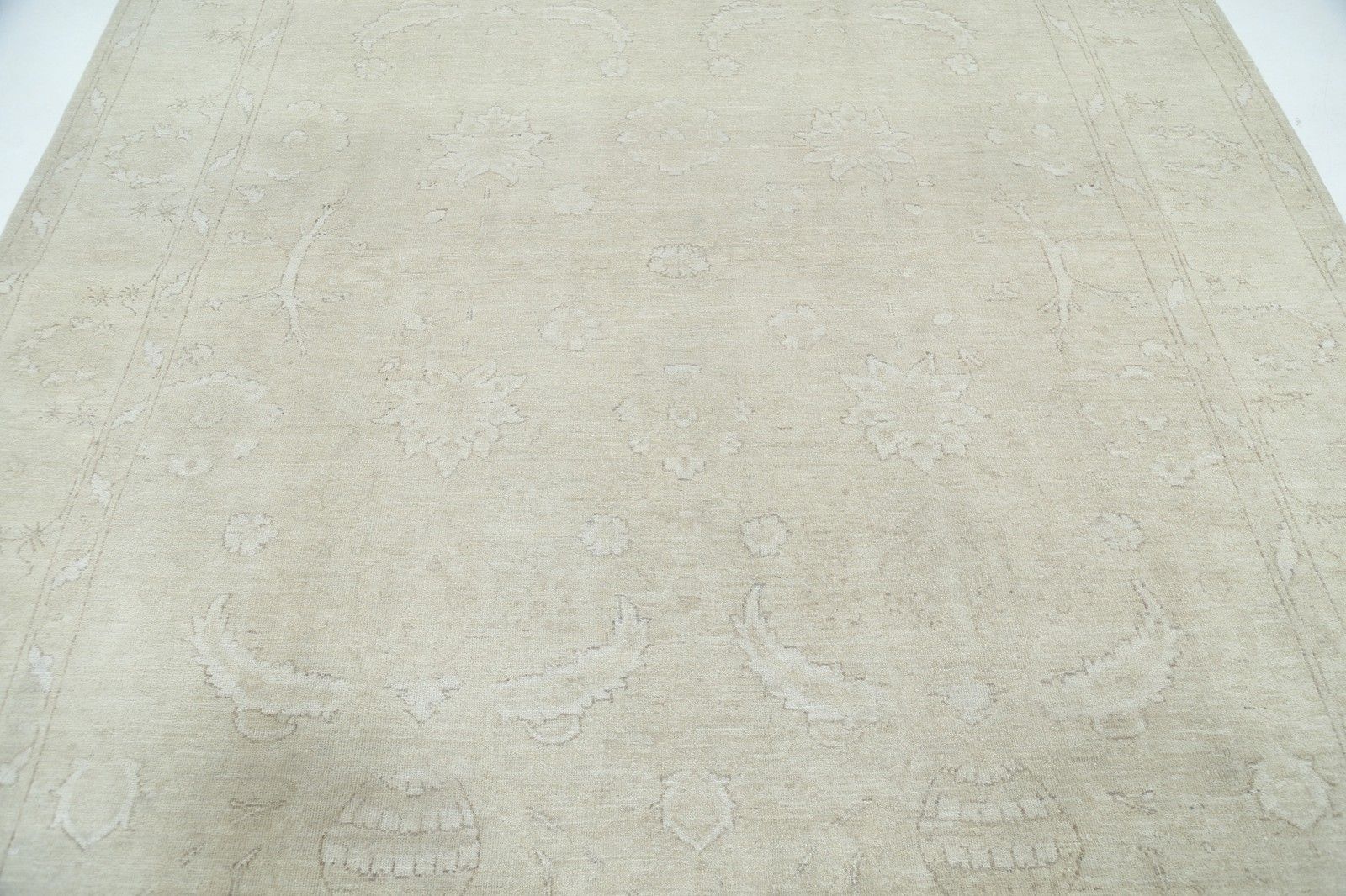 8.2x9.4 Ft Hand Knotted Beige Wool Large Area Rug. Traditional Floral Carpet photo for sale