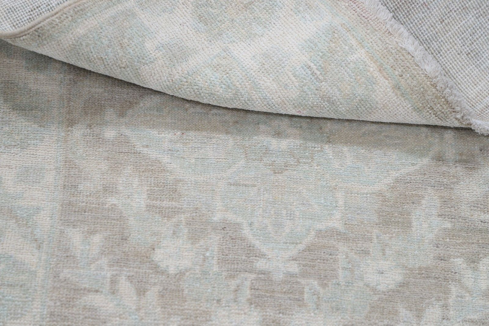 2x3 Ft Traditional Accent Rug In Soft Colors. Hand Knotted Turkish Wool Rug photo Textiles