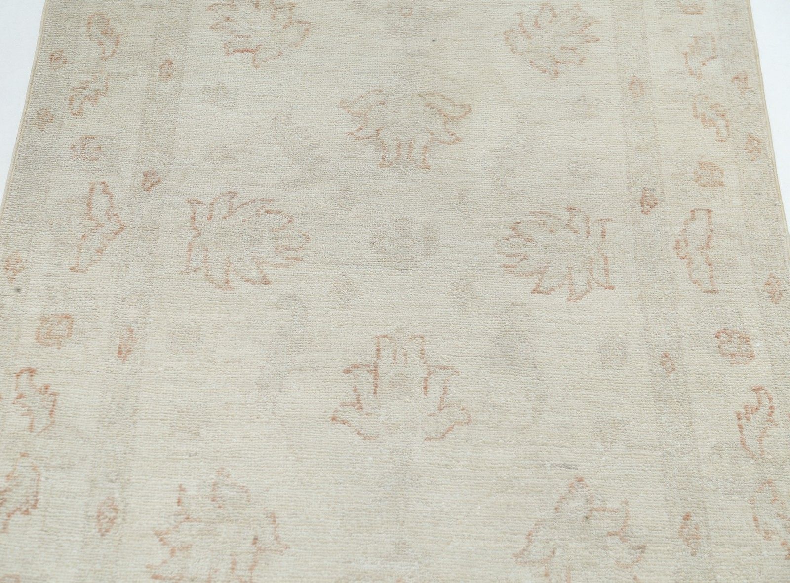2.6x4 Ft Handknotted Beige Wool Oushak Rug With Rug With All Over Floral Design photo 517.0