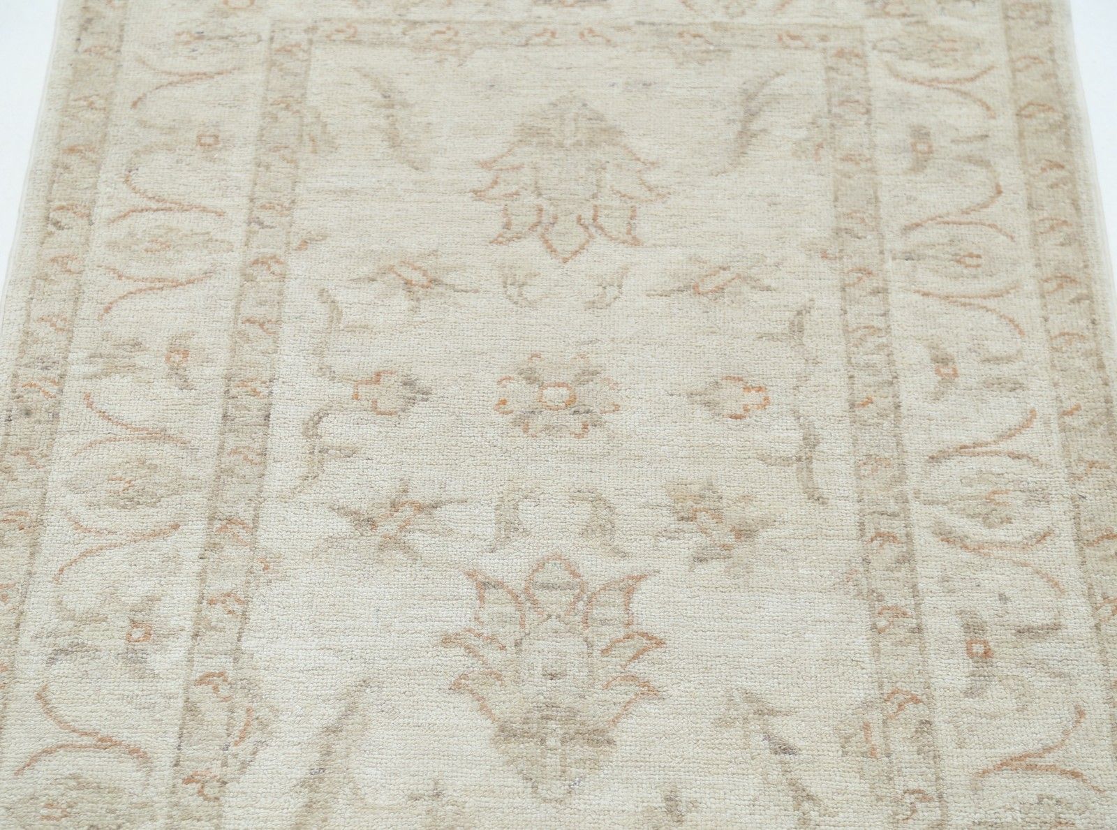 2.6x3.6 Ft Handmade Oushak Rug. Beige Accent Rug With Floral Design. 100% Wool photo 535.0