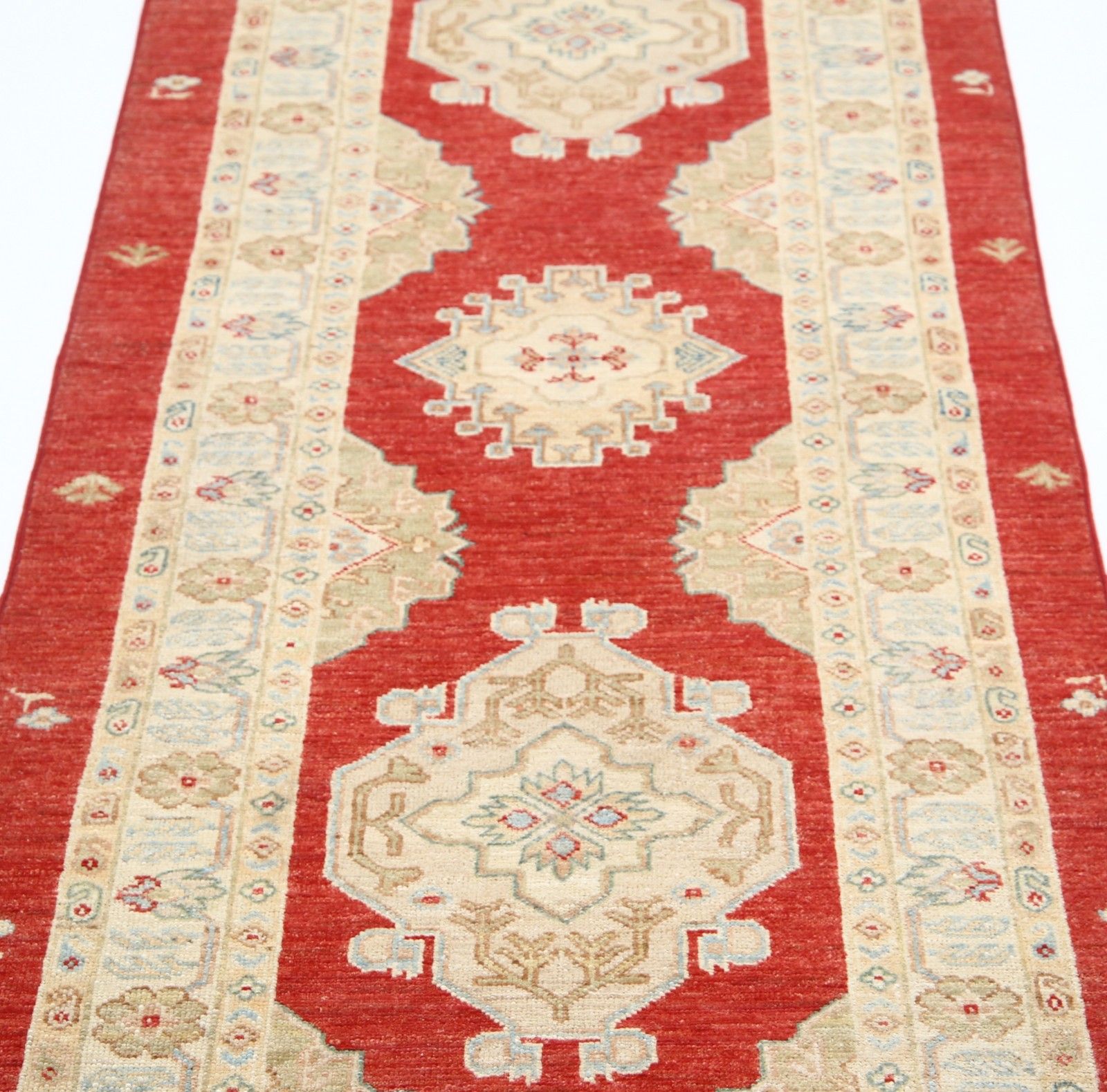 Tapis de couloir fait main 0,82 x 2,37 m. Tapis de hall. Tapis de cuisine beige et rouge photo 1026.0