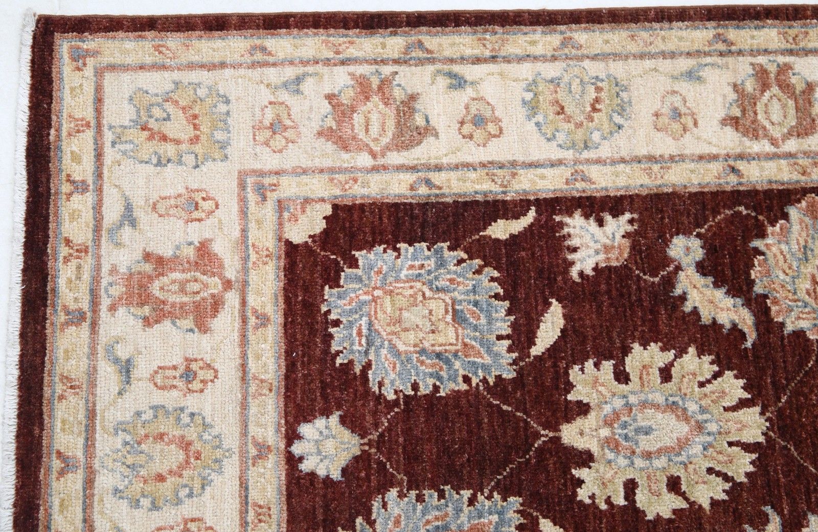 Tapis de couloir noué à la main, rouge et beige, 2,7 x 8 pi, pour cuisine. Tapis de couloir en laine photo vinterior