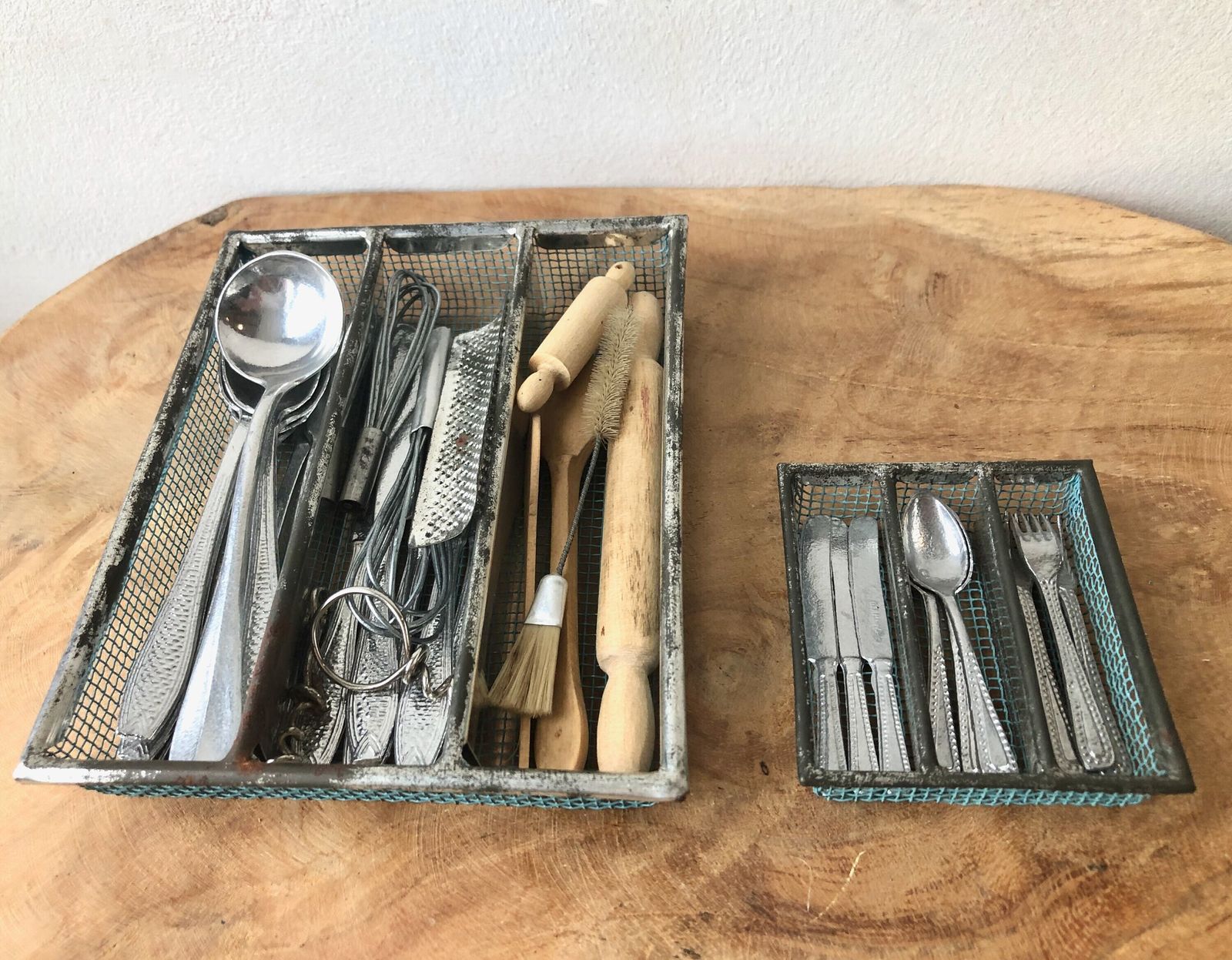 Coffret de couverts miniatures vintage, mobilier de poupée, set de jeu