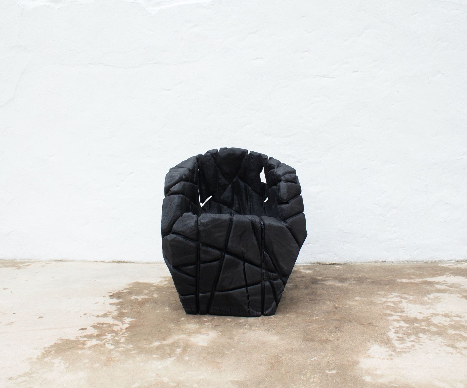 Kdor Dhu Chair By Tom Heywood