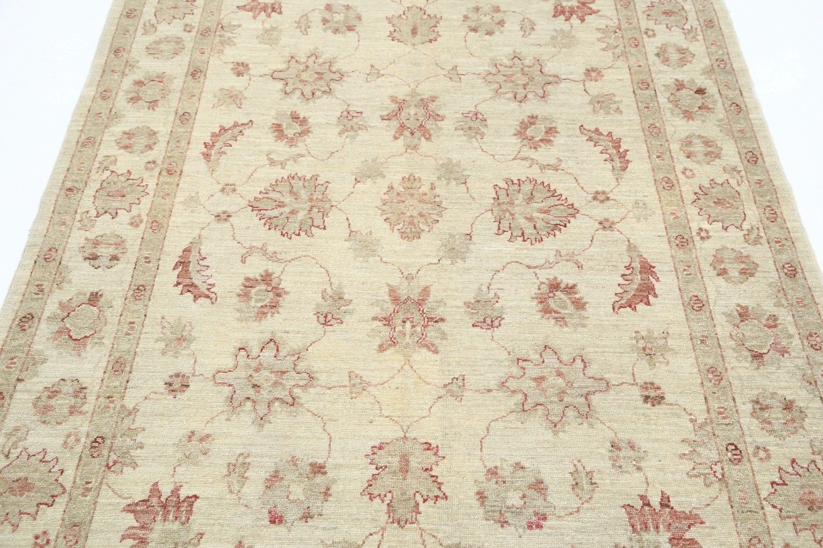 Tapis Oushak noué à la main 5 x 7 pi. Tapis turc beige à motif floral sur toute la surface photo 1690.0