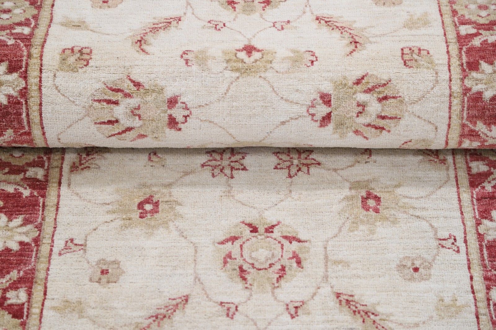 2.6x8.7 Ft Hand Knotted Hallway Runner Rug. Beige Wool Runner Rug For Kitchen photo Textiles