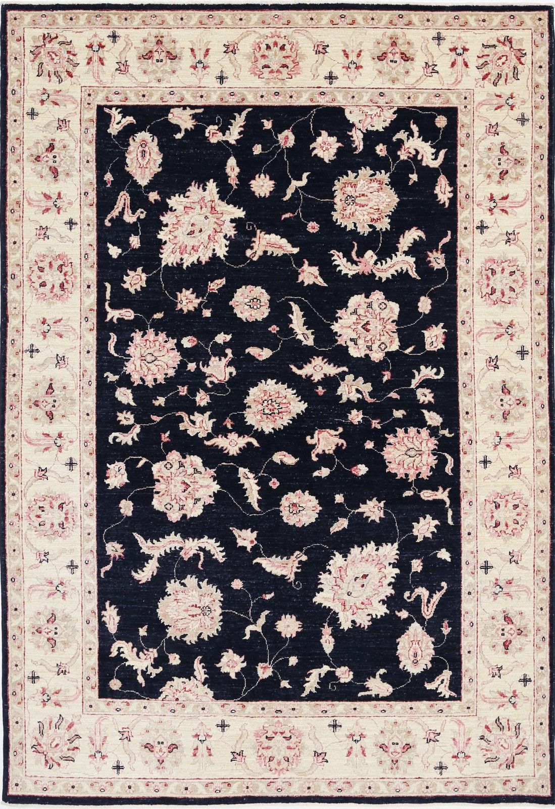 Tapis à motifs floraux noué à la main, fond noir et bordure beige, 170 x 240 cm