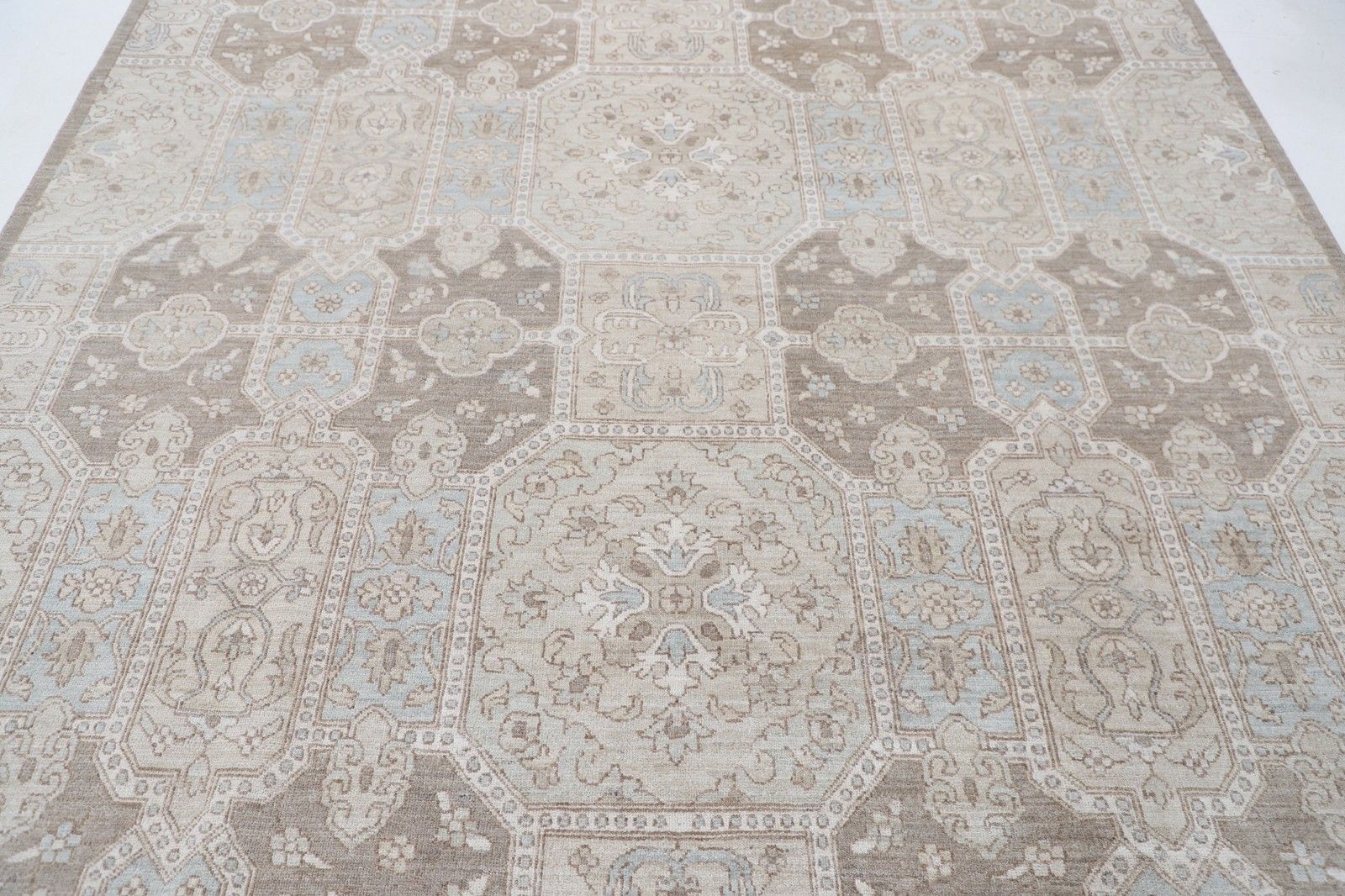 7.6x9.4 Ft Traditional Hand Knotted Turkish Large Rug. 100% Wool Beige Carpet photo for sale