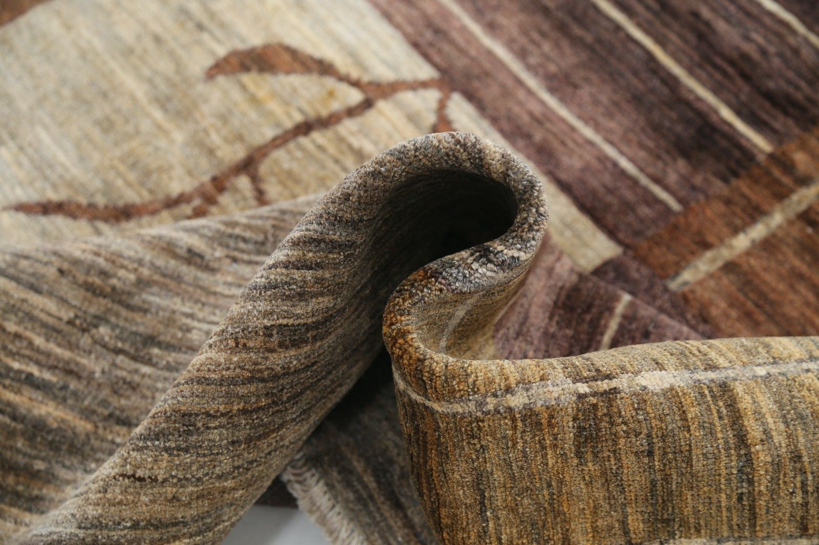Tapis artisanal 5,7 x 7,5 ft, marron, beige et gris, motif botanique géométrique abstrait photo Textiles