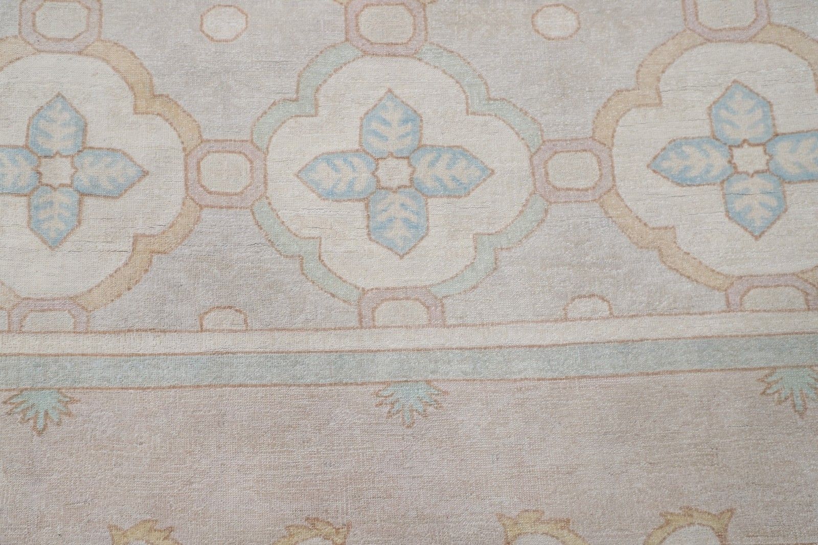 Tapis en laine noué à la main, beige, bleu clair et taupe, 242 x 300 cm - motif géométrique en treillis photo Textiles