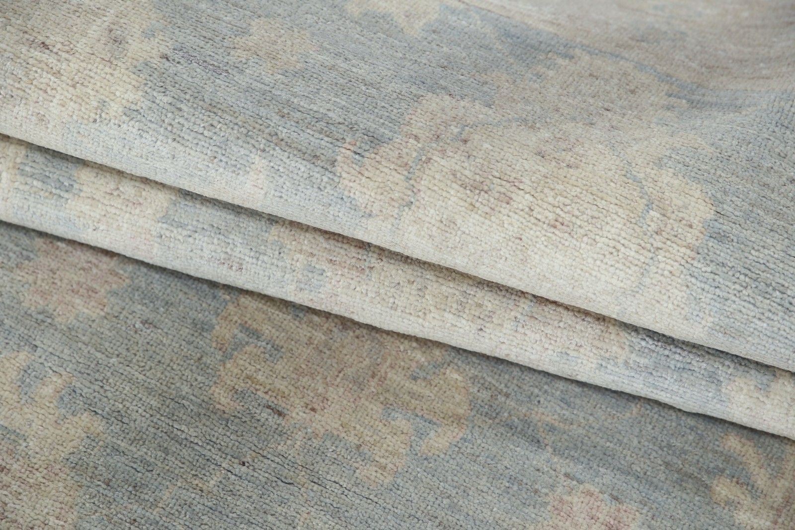 2.6x8.6 Ft Floral Runner Rug For Kitchen. Handknotted Hallway Rug In Soft Tones photo 1084.0