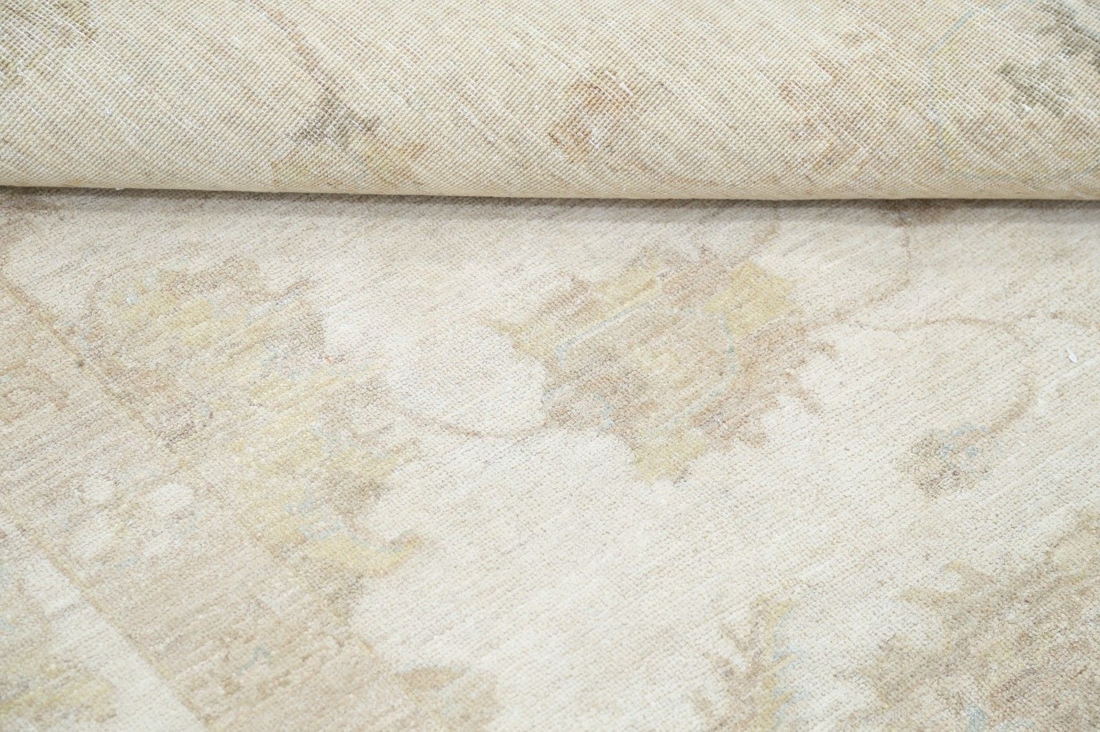 8x10 Ft Handgeknoopt Beige Wollen Oushak Groot Vloerkleed Met Allover Bloemmotief photo vinterior
