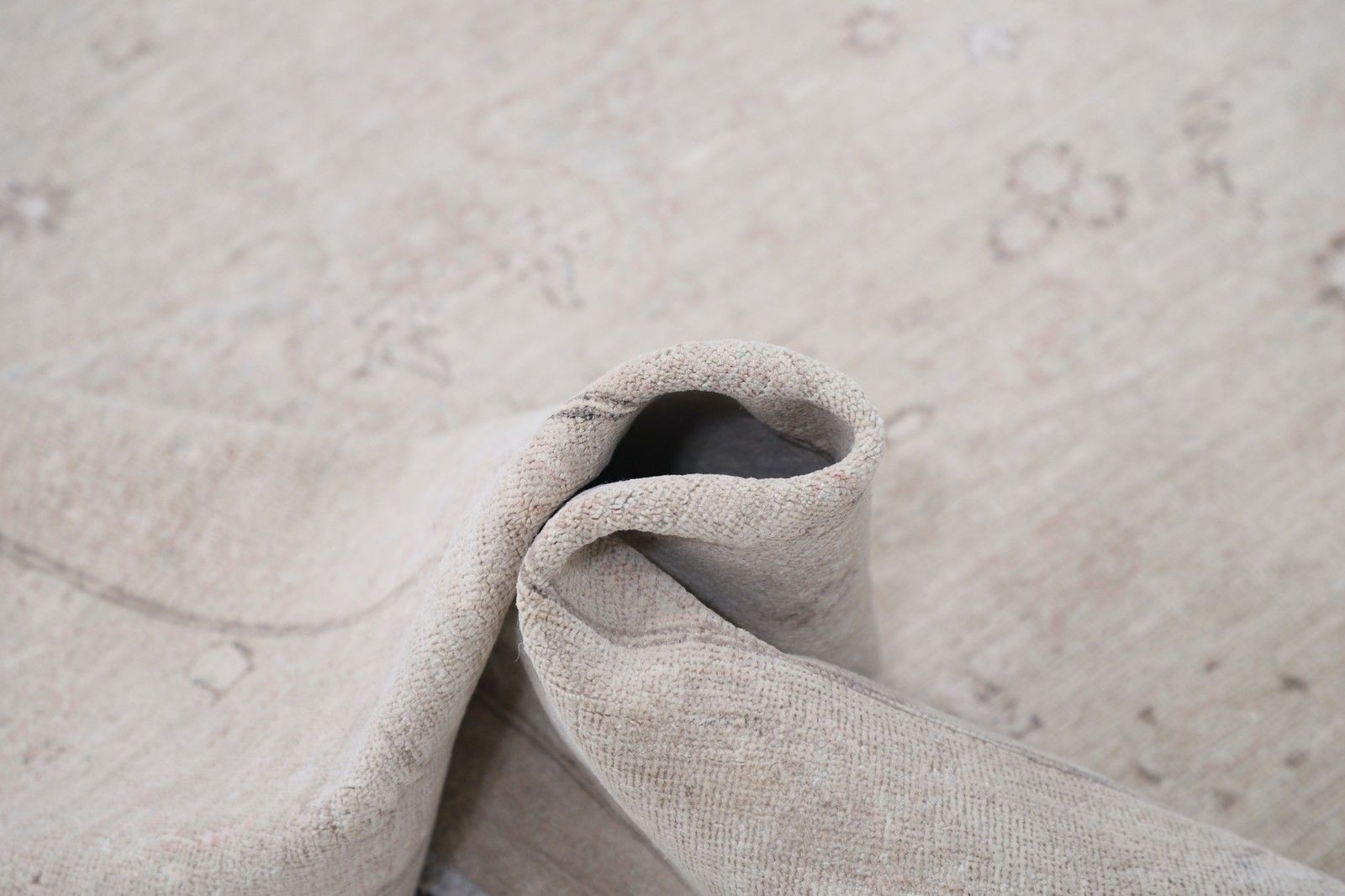 6x8.6 Ft Hand Knotted Beige, Blush Wool Rug. Soft Toned Floral Pattern Carpet photo vinterior