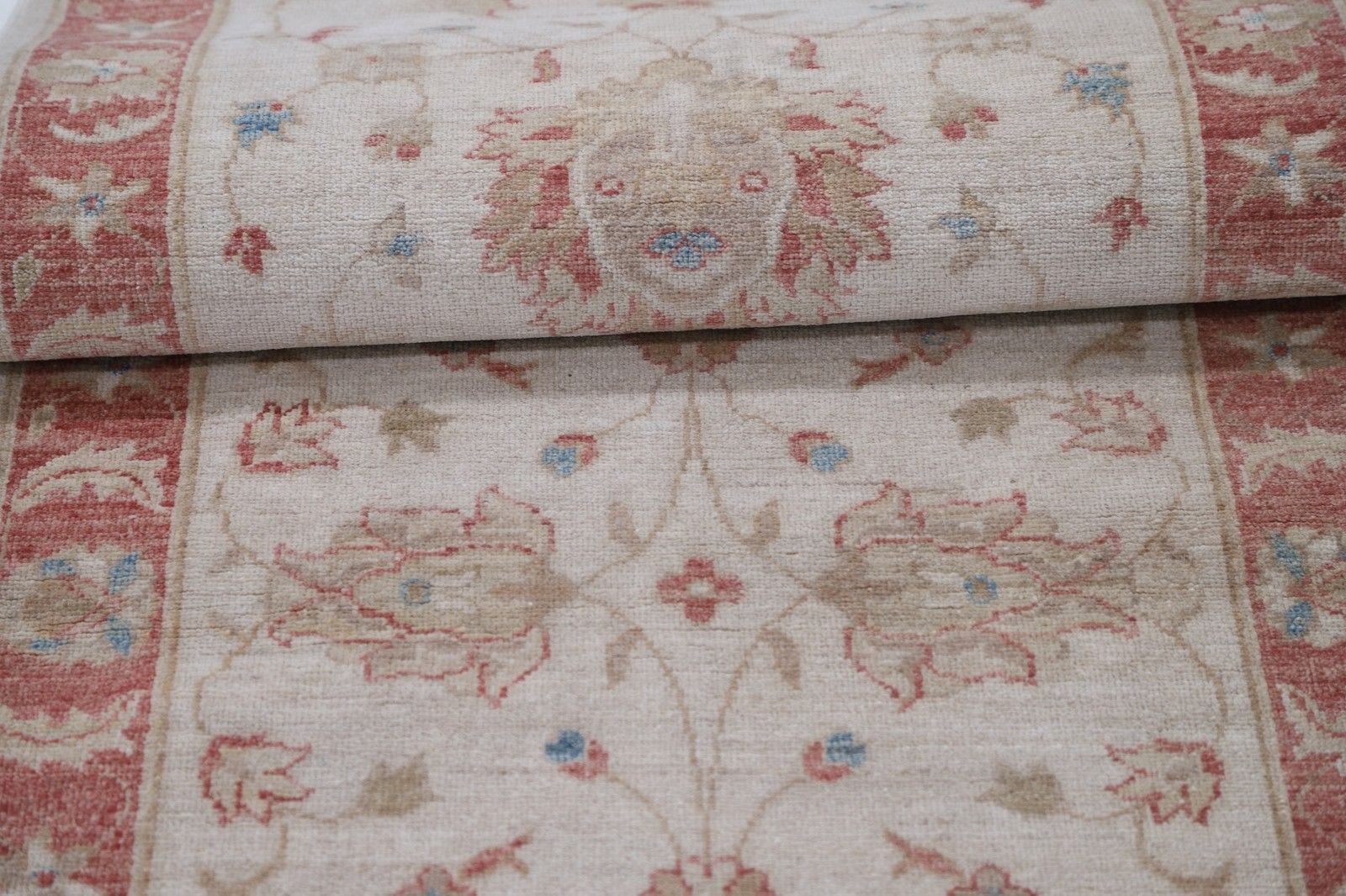 2.5x7.7 Ft Beige Hallway Runner Rug. Handmade Runner Rug For Corridor & Kitchen photo Textiles