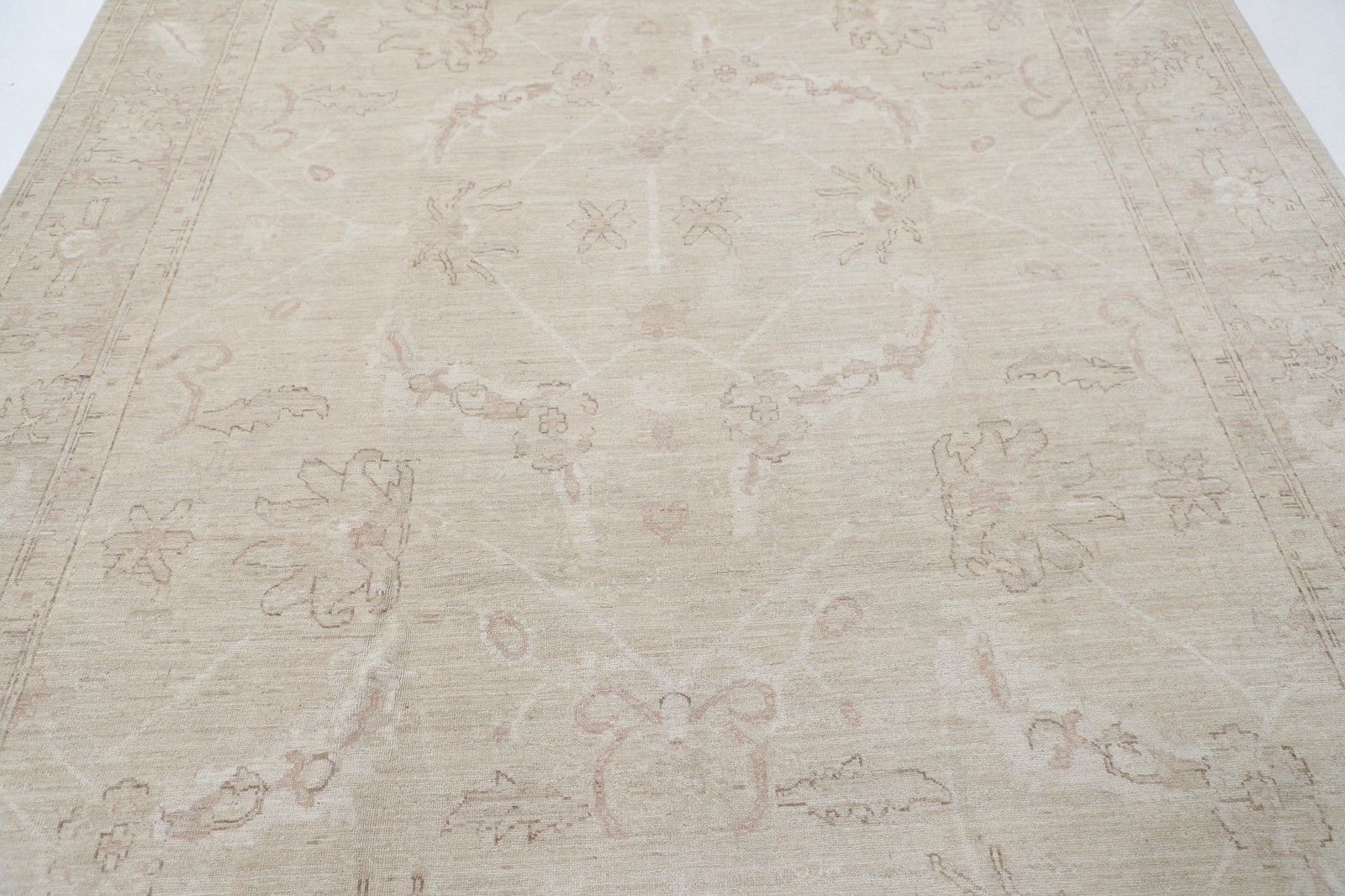 Tapis noué à la main beige, 100 % laine, 242 x 333 cm photo for sale