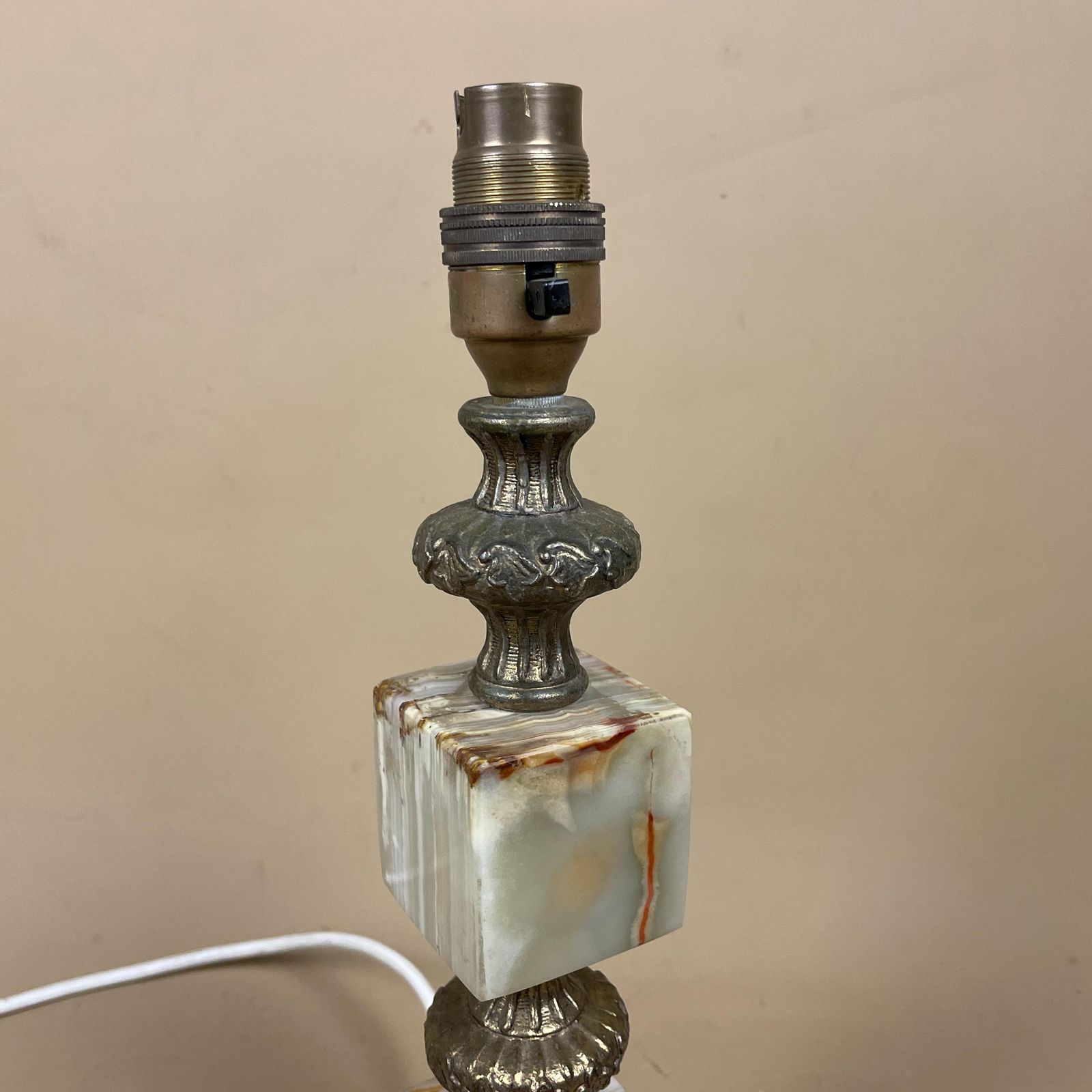 Green Onyx Marble Lamp Light Bedside Brass Gold Metal Ornate Square Base Marbled Pattern Heavy Classic Column Natural Stone Antique Vintage photo 115.0