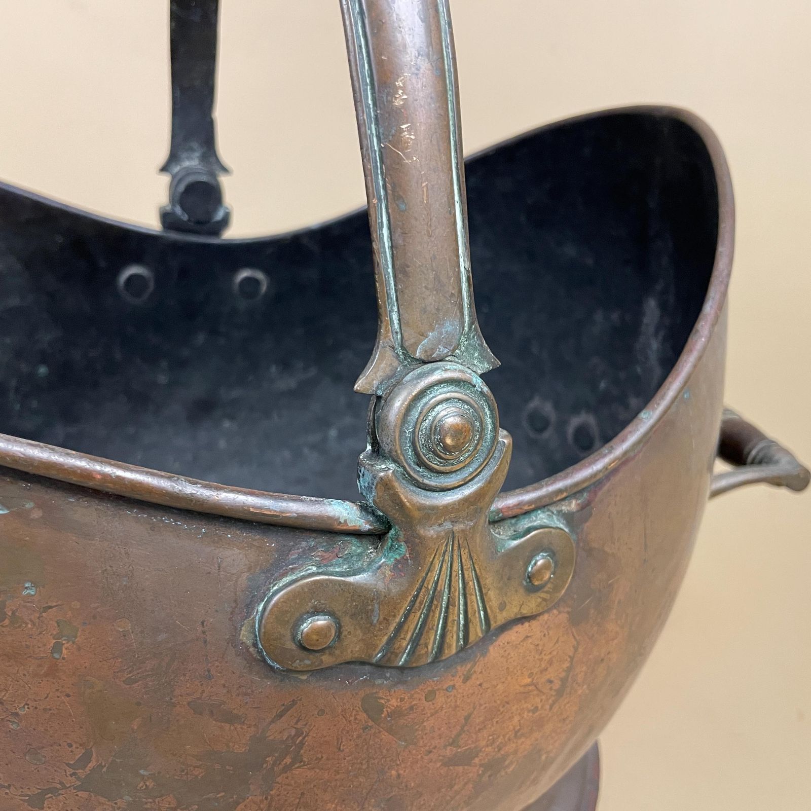 Antique Metal Copper Coal Bucket Wooden Handle Fireside Fire Side Scuttle Helmet Cottage Vintage Fireplace Logs Ornate Wood photo for sale
