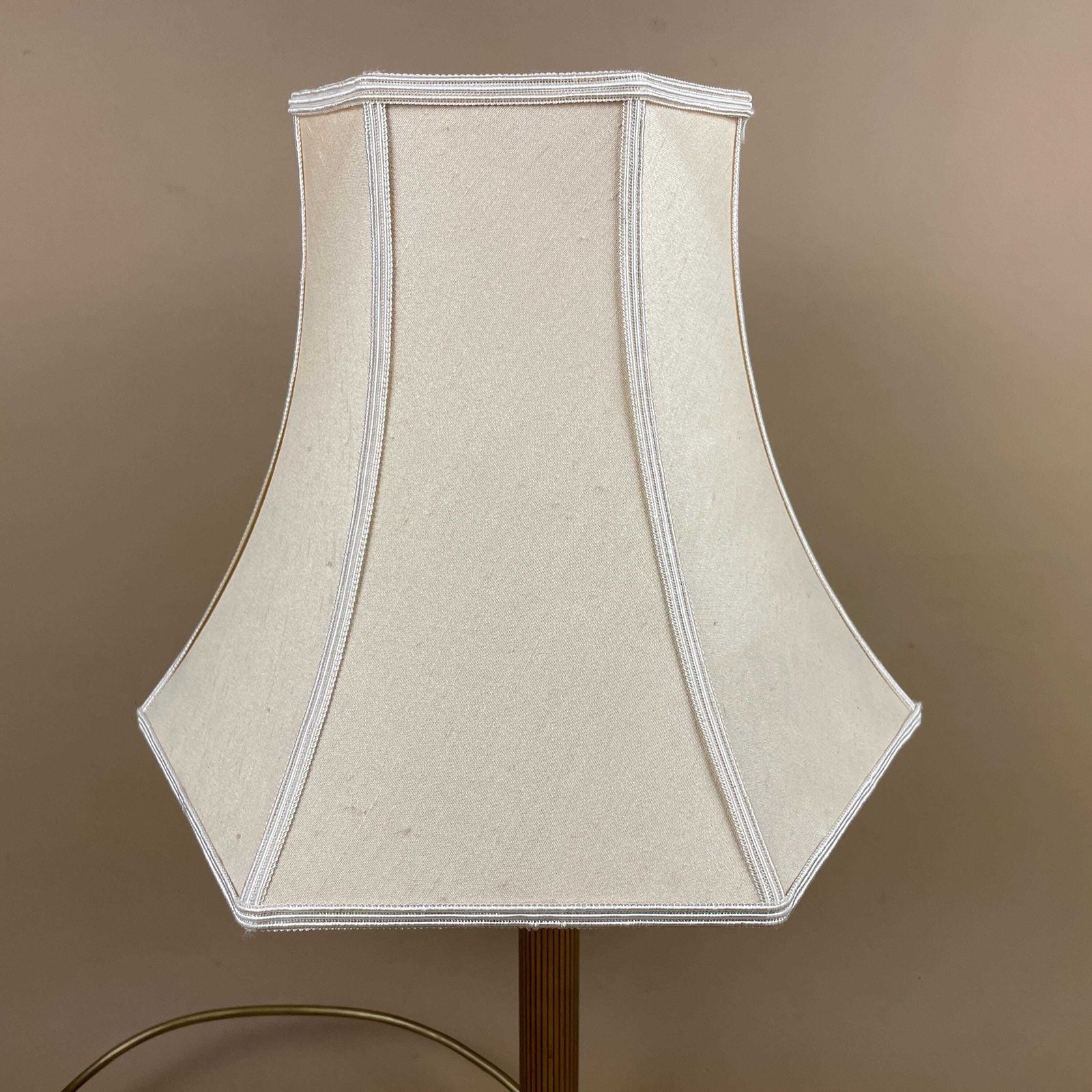 Metal Gold Brass Lamp Light Ornate Square Base Pattern Bedside Side Column Regency Classic Pillar Classic Antique Silk Cream Lampshade photo vinterior