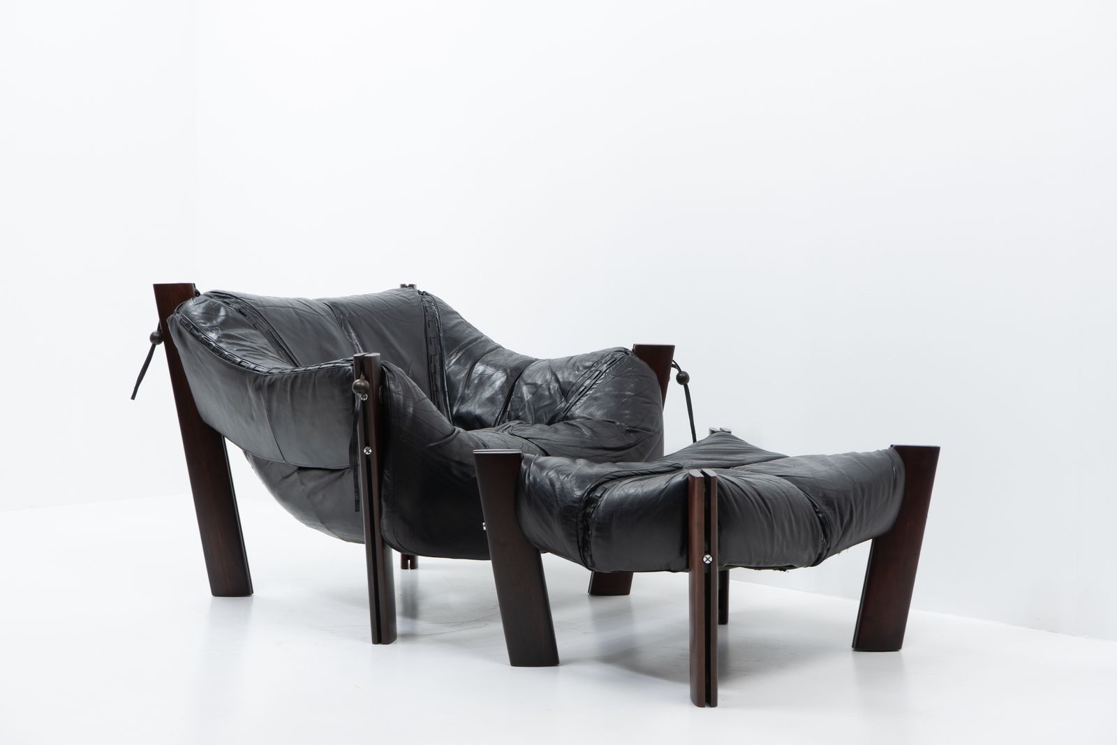 Brazilian Design Percival Lafer, Mp 111 Lounge Set, Brazil – 1970s photo furniture