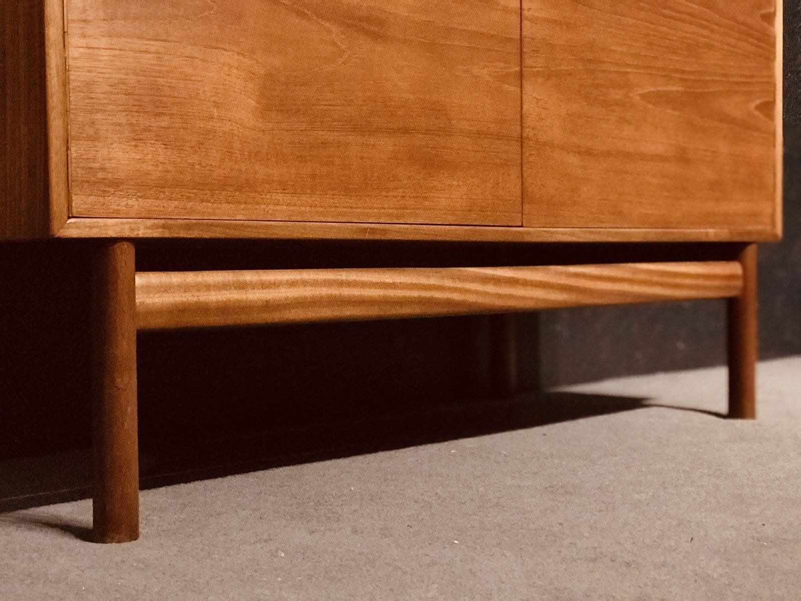 McIntosh Tall Sideboard, Scotland 1970s photo vinterior