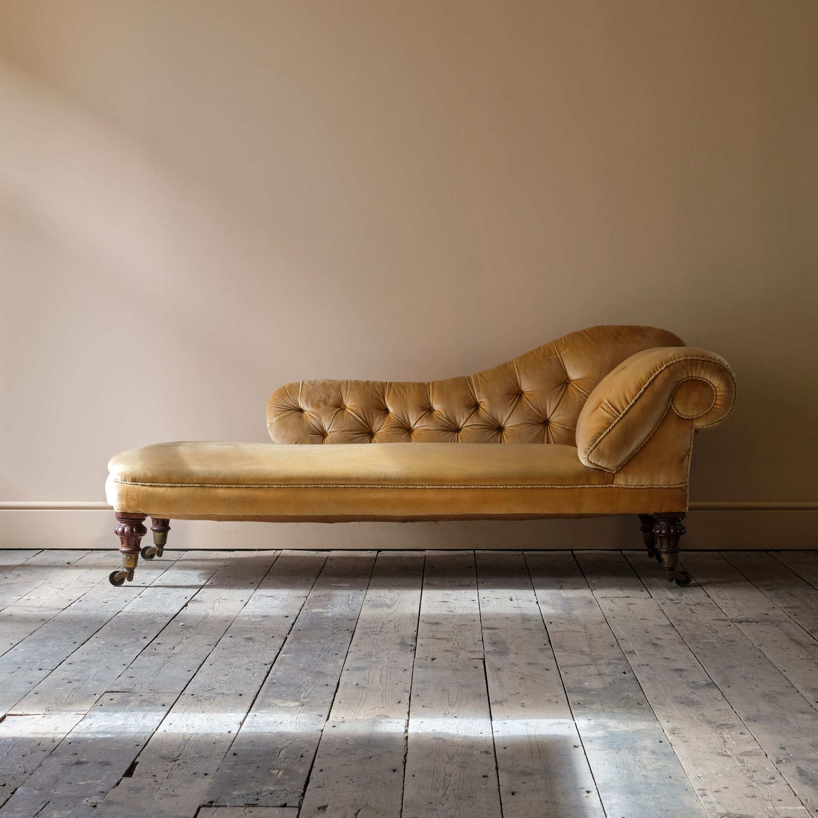photo vinterior Mid 19th Century Country House Chaise Longue
