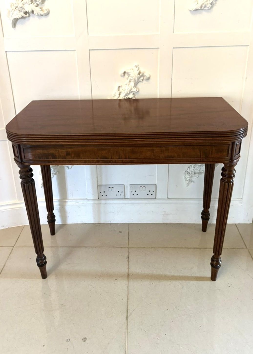 photo vinterior Antique Gillows George III Mahogany Hall Table Reeded Legs Fold Over Top