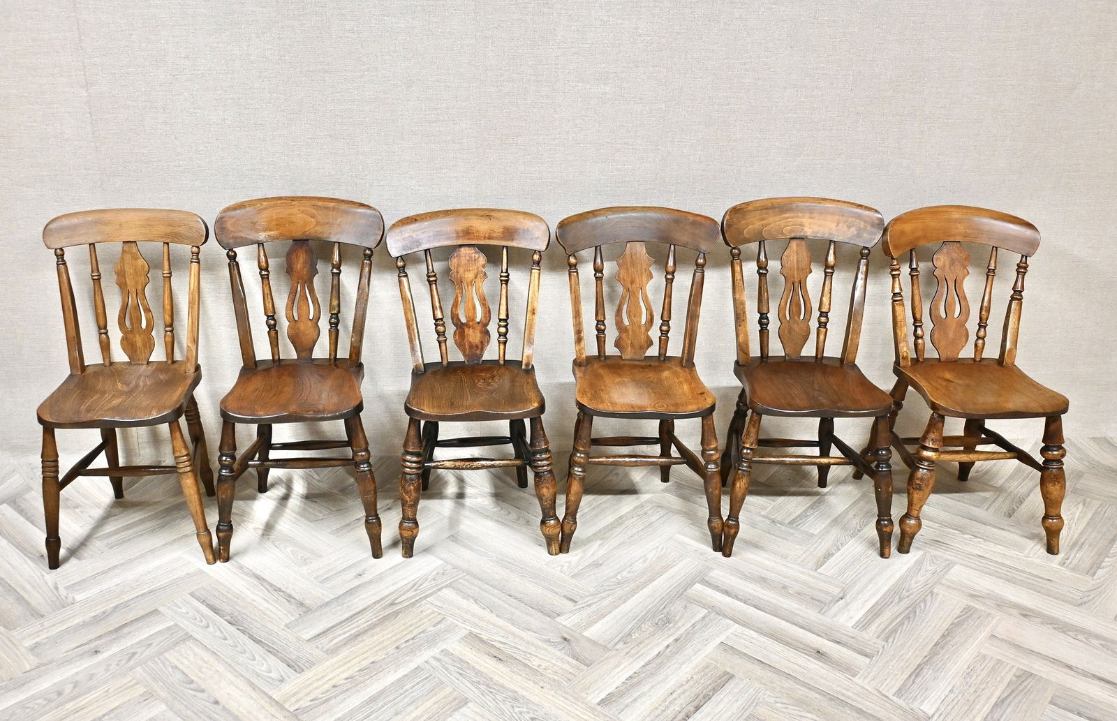 Harlequin Set Of 6 Antique Windsor Lyreback Country Kitchen Dining Chairs photo for sale