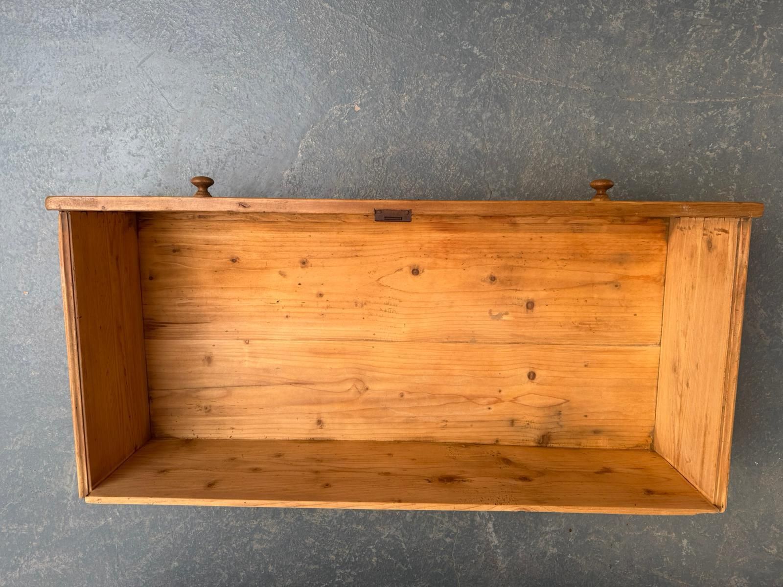 A Quality Pine Hungarian Waxed Georgian 3 Drawer Chest Of Drawers photo vinterior