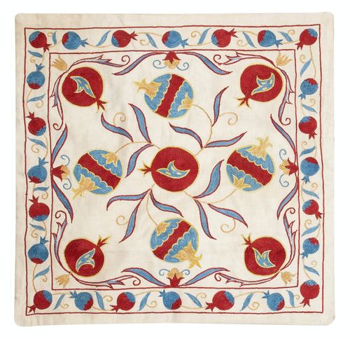 Housse de coussin brodée en soie, 50 x 50 cm. Housse de coussin moderne faite main
