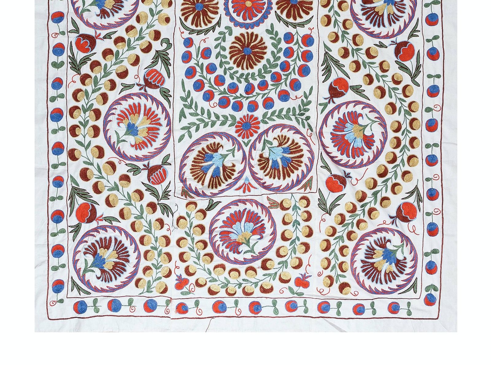 Couvre-lit suzani brodé à la main en soie, 140 x 213 cm, tenture murale, Ouzbékistan photo for sale