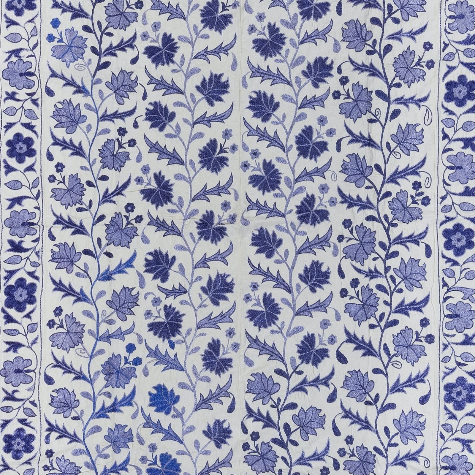Tenture murale suzani au crochet 6,4 x 8,4 ft, broderie en soie, couvre-lit en crème et bleu photo 923.0