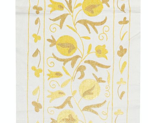Chemin de table brodé 20 x 71 in. Tenture murale en coton. Nappe jaune photo Décoration