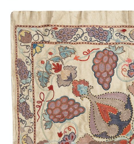 28x30 In 100% Silk Wall Hanging. Modern Embroidered Tablecloth. Decorative Throw photo furniture