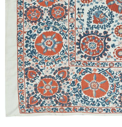 Tenture murale brodée en soie 5 x 5 ft. Nappe traditionnelle. Couvre-lit ouzbek photo Textiles