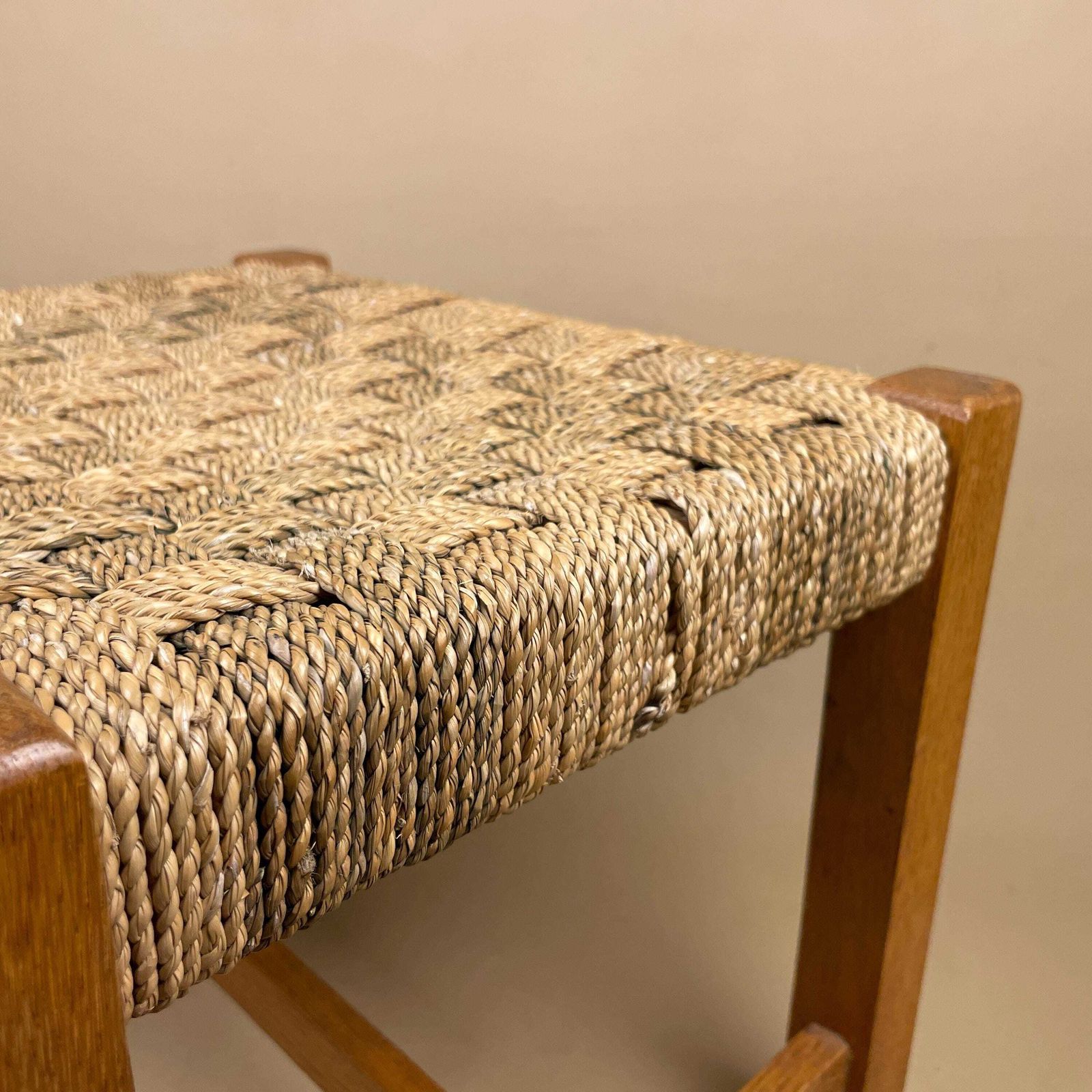 Wooden String Foot Stool Wood Frame Farmhouse Cottage Furniture Brown Woven Top Footstool Vintage photo 65.0