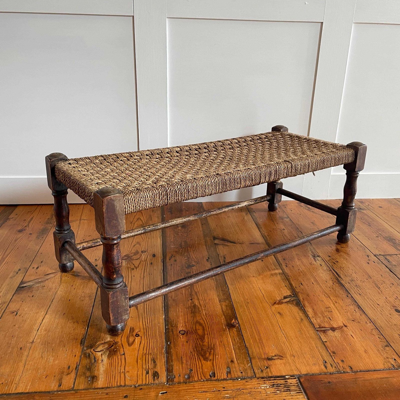 Rush Seat Wooden Bench Long Rustic Woven Stool Farmhouse Entryway Hall Footstool Antique Style photo Furniture