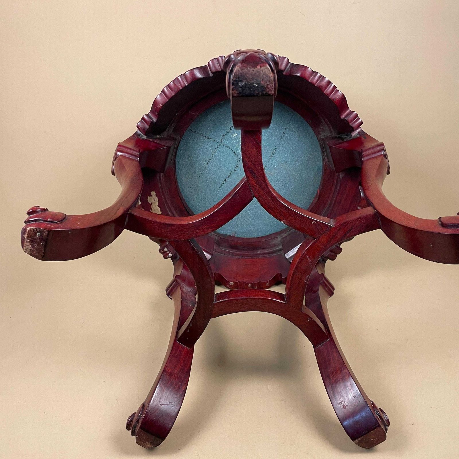 395.0 Oriental Cloisonne Wood Table Round Carved Red Hardwood Side Accent End Table Vintage Asian Blue Top Floral photo