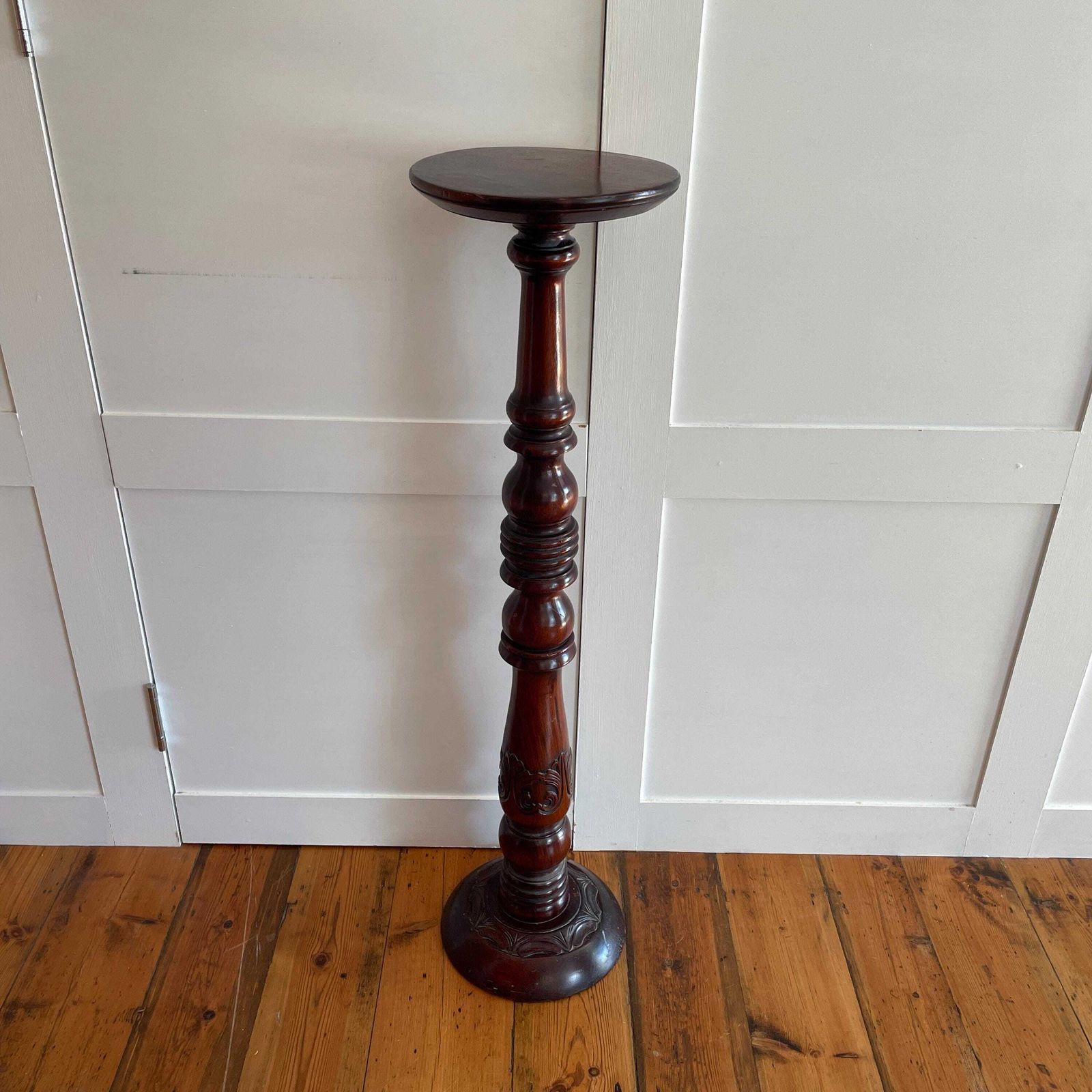 Tall Wooden Plant Stand Table Carved Patterned Oriental Dark Wood Floor Pedestal Round Display Stand Accent photo furniture