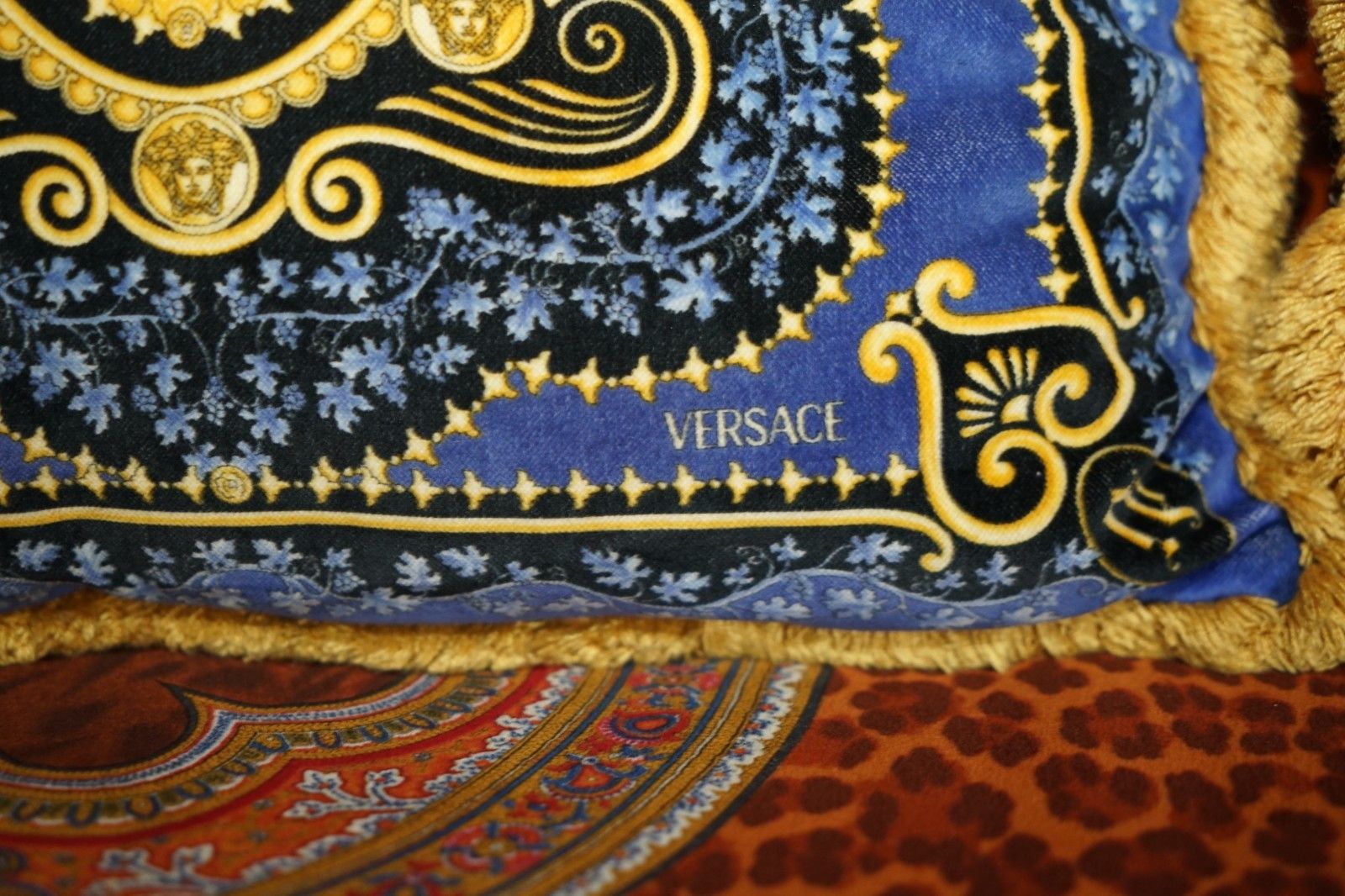 Three Rrp £2,250 Versace Italy 2003 Ilian Rachov Designed Silk Scatter Cushions photo Textiles