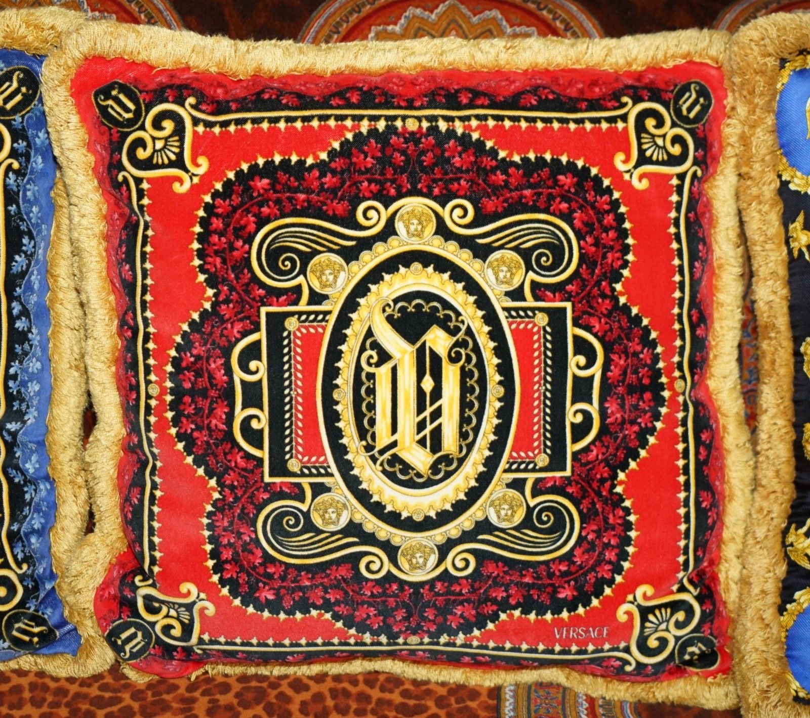 Three Rrp £2,250 Versace Italy 2003 Ilian Rachov Designed Silk Scatter Cushions photo 1295.0