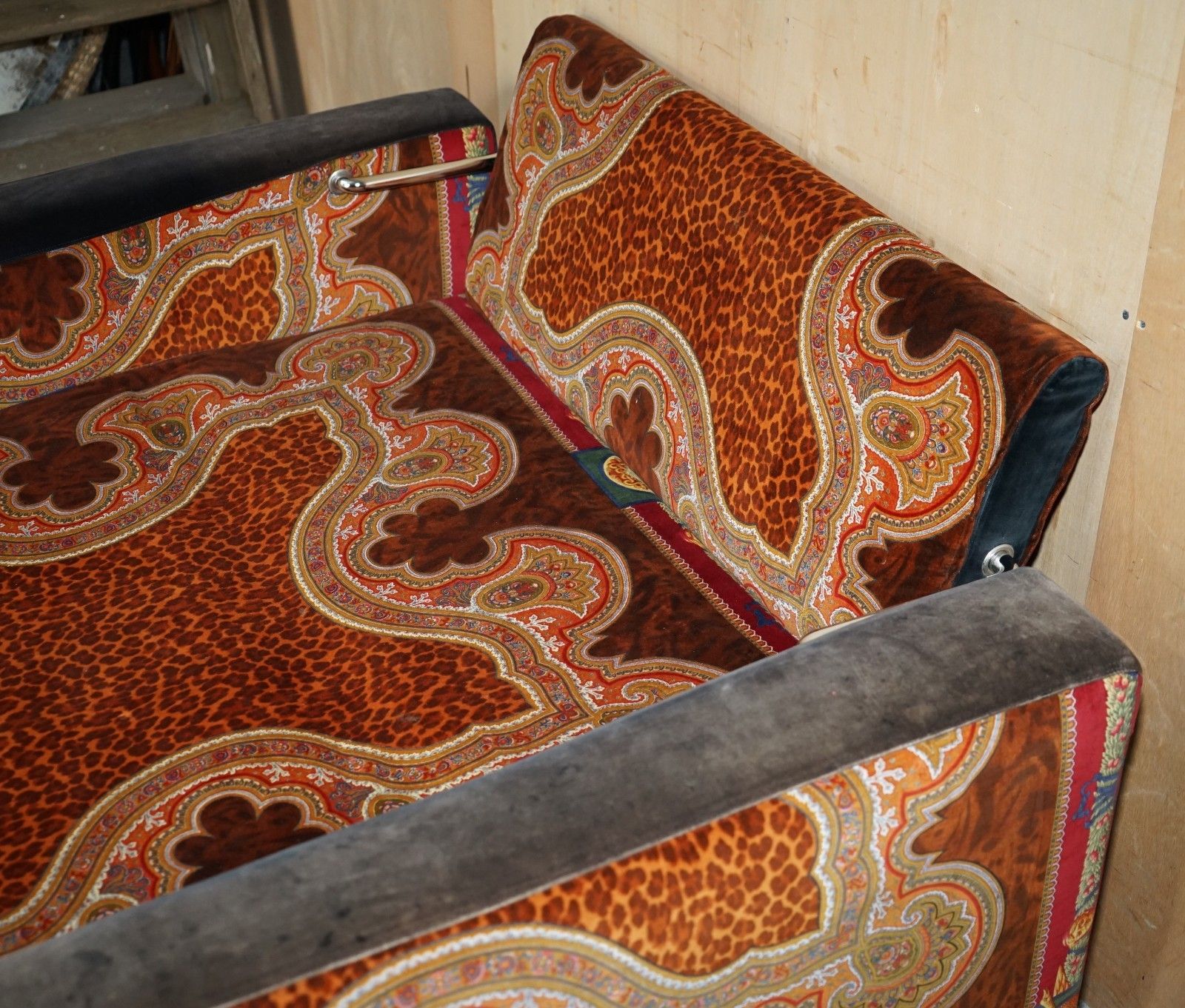 photo furniture £17,000 Versace Ilian Rachov Designed Adjustable Armchair Loveseat Part Of Suite