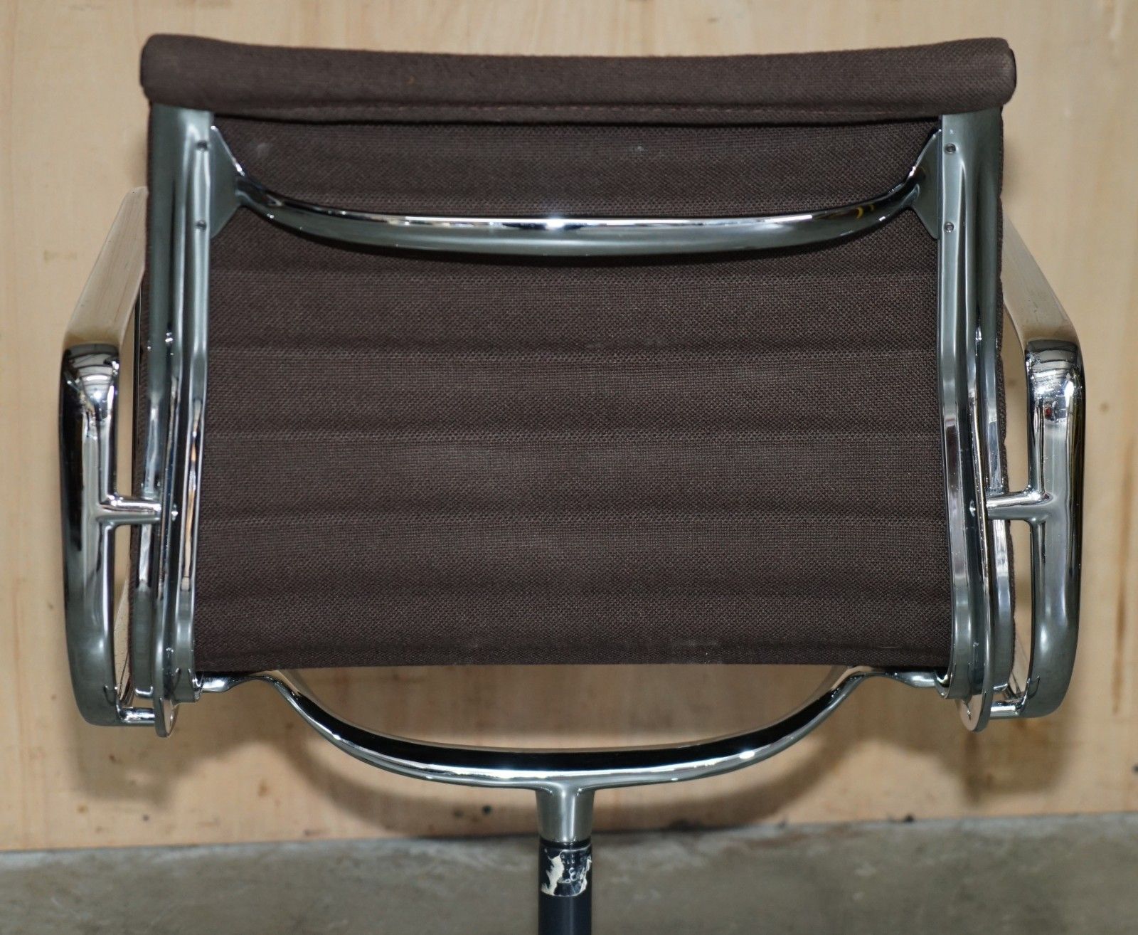 photo vintage 1 Of 3 Brown 1989 Vitra Eames Herman Miller Ea 108 Model Office Swivel Chairs