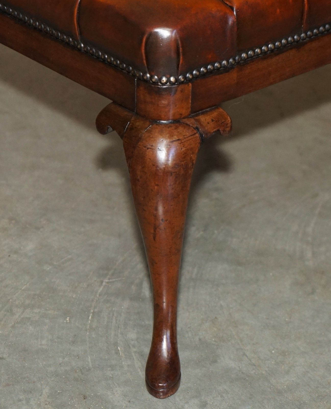 Restored Antique Victorian Mahogany Brown Leather Chesterfield Tufted Footstool photo 1750.0