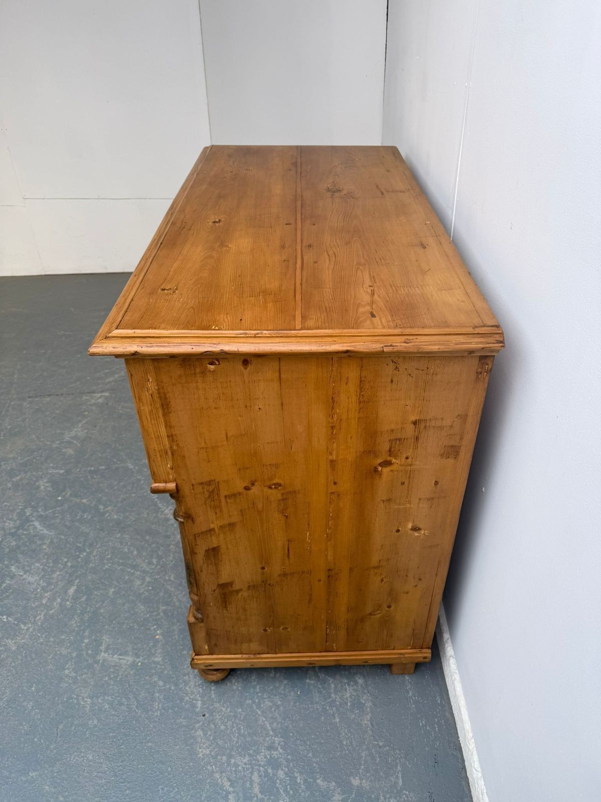 A Massive Victorian Pine Hungarian Waxed 3 Drawer Chest Of Drawers photo vinterior