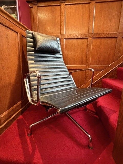 2 Charles & Ray Eames Aluminium Chairs Ea 124 – Lounge 1958 photo vinterior